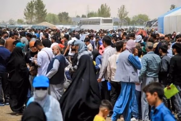 بازگشت میلیونی افغانها؛ ملل متحد میگوید ۶ میلیون بازگشتهاند و ۳ میلیون دیگر در راهند
