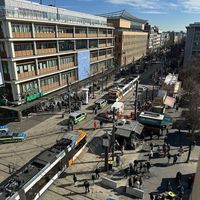 در نتیجه راندن موتر به پیادهرو در شهر مانهایم آلمان یک نفر کشته و چند نفر زخمی شدند