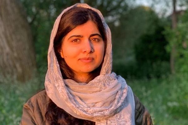 ملاله یوسفزۍ: د ایران پر سیاسي فعالانو بندیزونه او محکمې باید ودرول شي