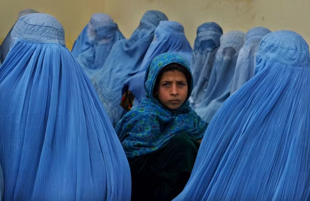 د ملالې بنسټ: د زوجین د تفریق اصولنامه په افغانستان کې جنسیتي تبعیض قانوني کوي