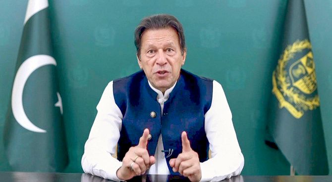 عمران خان: پاکستان و ازبکستان برای به رسمیت شناخته شدن طالبان رایزنی می‌کنند