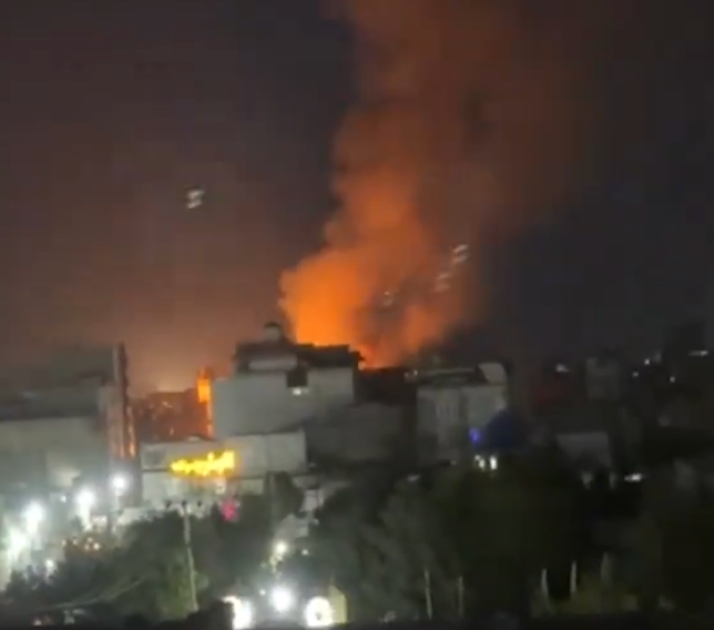 سرچینې په مزارشریف کې د چاودنې او اور لګېدنې خبر ورکوي