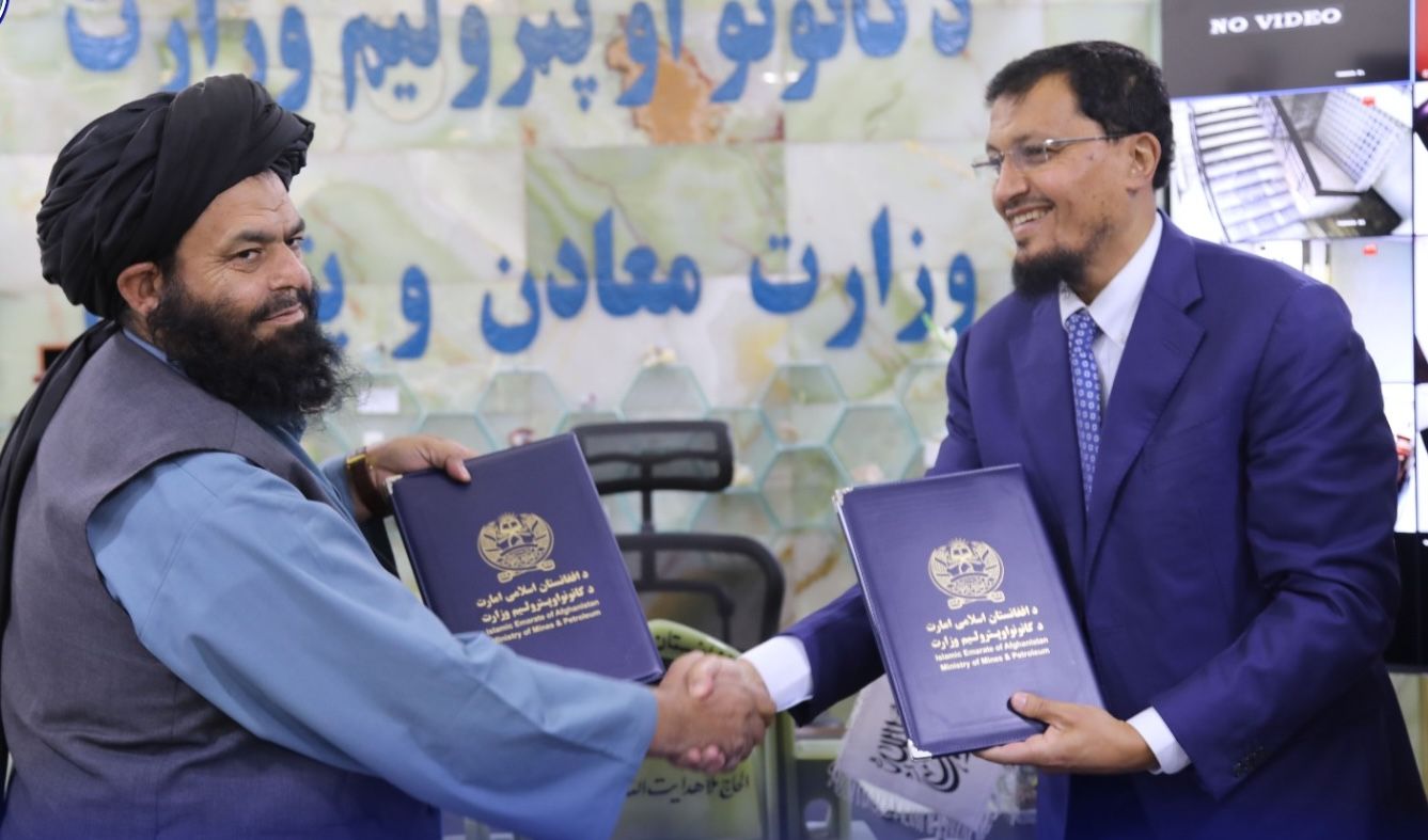 طالبانو په غزني کې د پولي میتال کان د کېندنې قرارداد له یوه خصوصي شرکت سره لاسلیک کړ