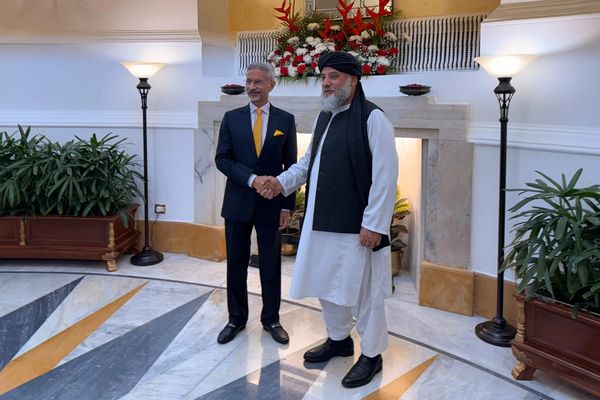 د هند د بهرنیو چارو وزارت: ډیلي ته د طالبانو د سوداګرۍ وزیر سفر بریالی و