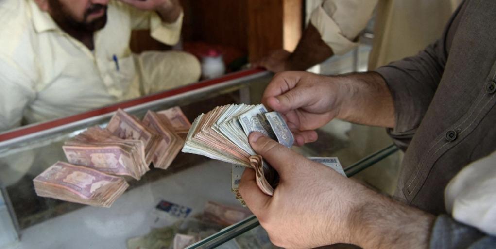 طالبانو په خوست کې یوځل بیا د کلدارو پر کارولو بندیز ولګاوه
