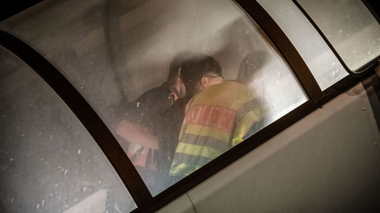 مقام آلمانی: مهاجران افغان اخراج شده برای پنج سال اجازه ورود به آلمان را ندارند