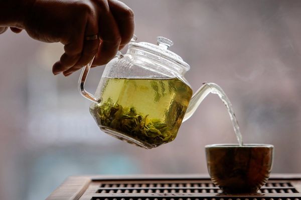 پژوهش: مصرف منظم چای توسط زنان سالمند خطر پوکی استخوان را کاهش میدهد