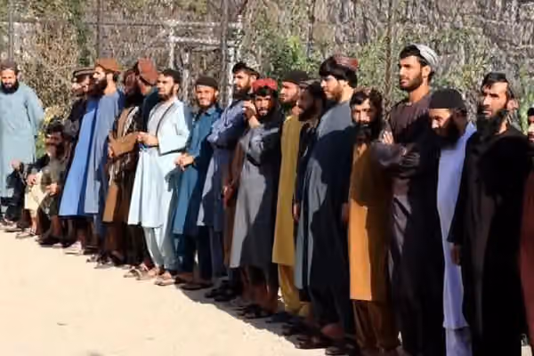 طالبانو په فاریاب او کاپیسا کې ۱۲۸ بندیان خوشې کړي دي