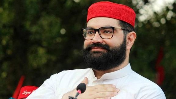 د اېمل ولي خان غبرګون؛ د افغانستان درې رنګه بیرغ مې منلی او احترام ورته لرم