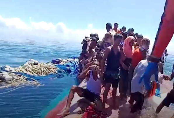 بیش از ۷۰ پناهجوی روهینگیایی در نتیجه واژگونی یک قایق در آب‌های اندونزیا غرق شدند