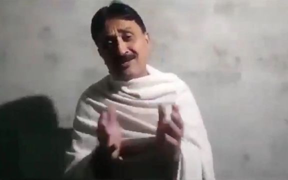 له پخواني پاکستاني وکیل جمشېد دستي سره د «امنیتي کسانو زور زیاتي» ته د 'ټي ټي پي' غبرګون