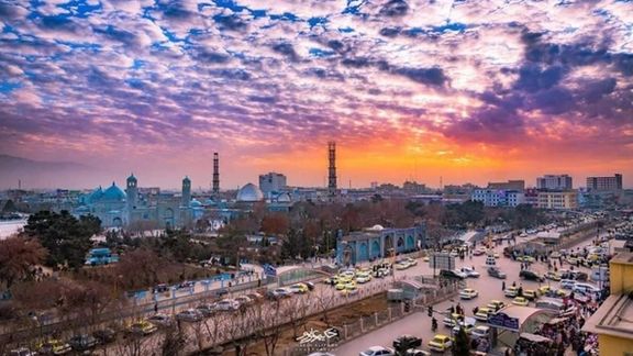 د صعنت او سوداګرۍ اداره: د بلخ په ۱۷۰۰ فابرېکو کې ۳۰ زره کسان په کار بوخت دي