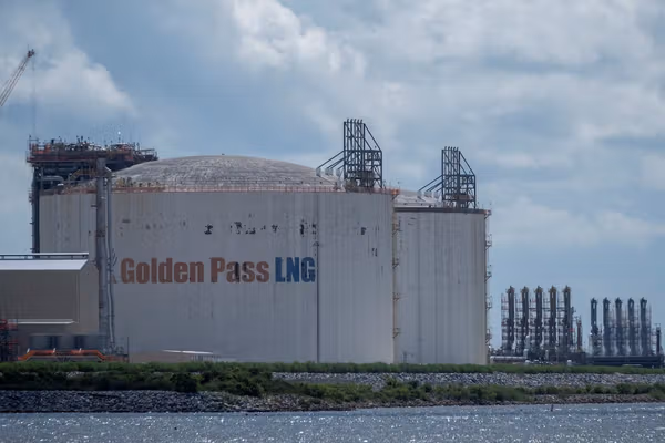 یک خط لوله انتقال گاز در جنوب پاکستان منفجر شد