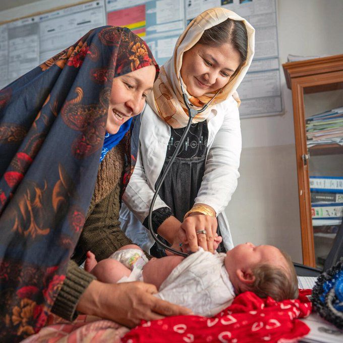 یونیسف می‌گوید در سال ۲۰۲۵ به حمایت از ۲۸ هزار کارمند صحی در افغانستان ادامه می‌دهد