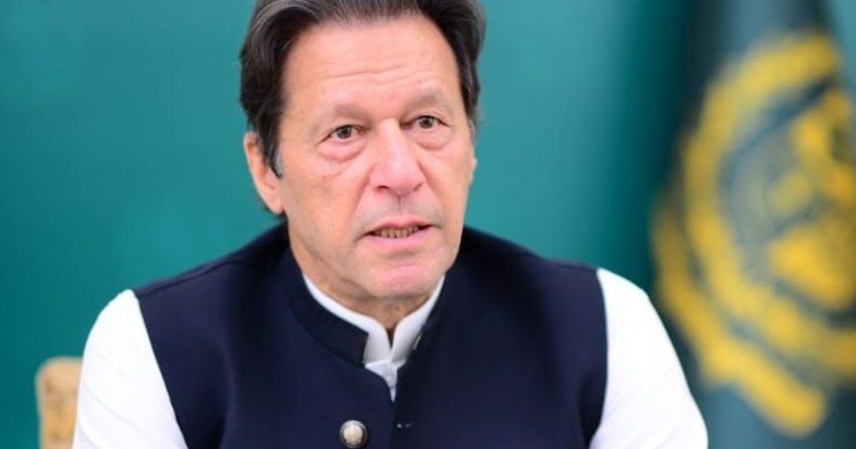 عمران خان: د ترهګرۍ ستونزه له افغانستان سره د خبرو له لارې پرته نهشي ...