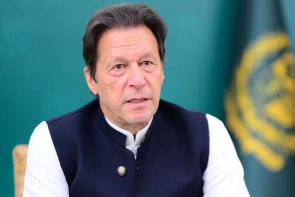 عمران خان: د ترهګرۍ ستونزه له افغانستان سره د خبرو له لارې پرته نهشي حل کېدای