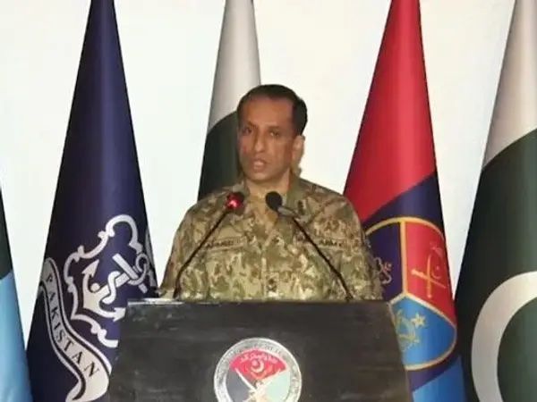 د پاکستان د پوځ ویاند: سیاسي مافیا غواړي د «عزم استحکام» عملیات متنازع کړي