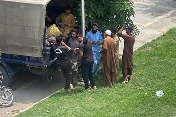 نۍ سازمان له پاکستان نه غوښتي، چې د افغان خبریالانو د نیولو لړۍ ودروي