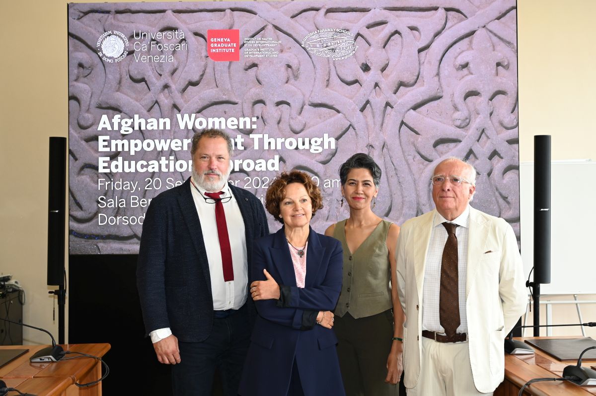 اولین بورسیه دانشگاه کافوسکاری ونیز برای دانشجویان زن افغان به ثریا یوسف‌زاده داده شد