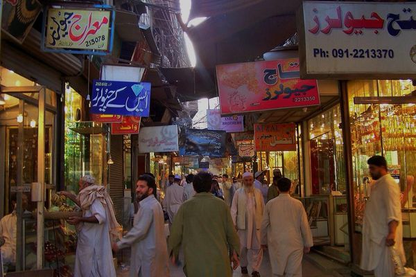 د خیبر پښتونخوا ایالتي حکومت د پاکستان مرکزي حکومت سره د افغان سوداګرو معلومات شریک کړل