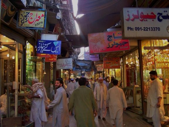 د خیبر پښتونخوا ایالتي حکومت د پاکستان مرکزي حکومت سره د افغان سوداګرو معلومات شریک کړل