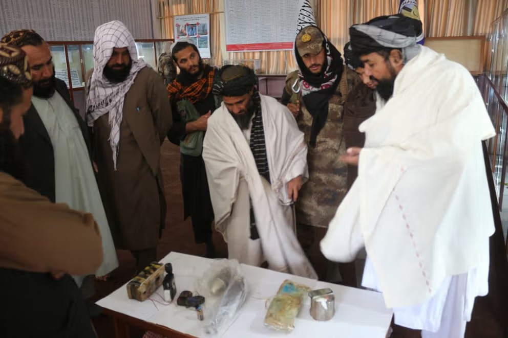 طالبان تحتفظ بقنابل حية في متحف جهادي