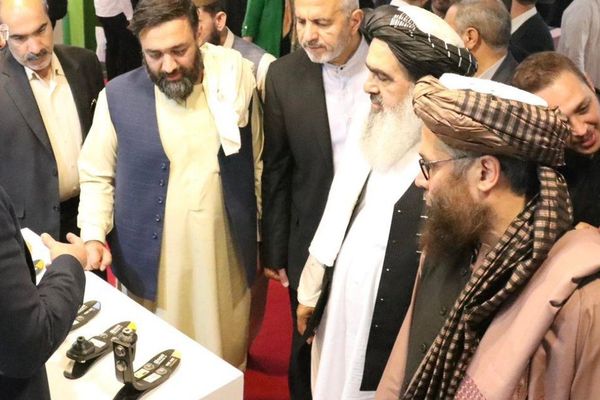 طالبان: د افغانستان او ایران تر منځ د روغتیايي همکاریو پراختیا لپاره ښه فرصتونه برابر شوي