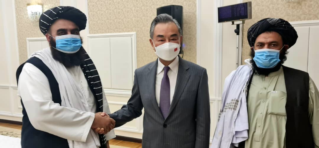 وزیر خارجه چین: در صورت توقف کشت کوکنار در افغانستان چین آماده ارائه معیشت بدیل است