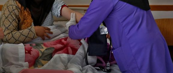 هرات کې ډاکټران وایي په افغانستان کې ښځې له زیاتېدونک, رواني ستونزو سره لاس او ګریوان دي