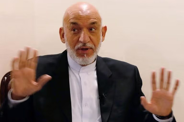 الرئيس الأفغاني السابق: الوقت الحالي ليس مناسباً للاعتراف بإدارة طالبان
