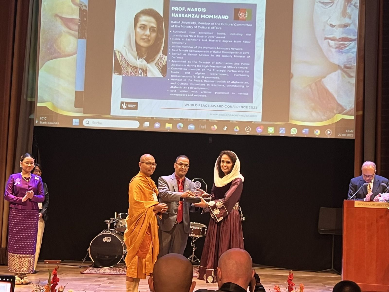 نرگس مومند حسن‌زی، کنشگر افغان برنده 'جایزه بین‌المللی صلح ۲۰۲۳' شد