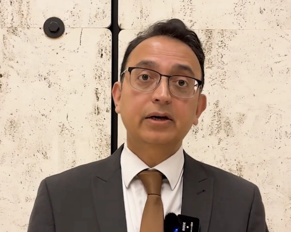 د م.م د بشري حقونو خبریال ایران کې د اعدام سزا او جنسیتي توپیر د پای ته رسېدو غوښتونکی شو