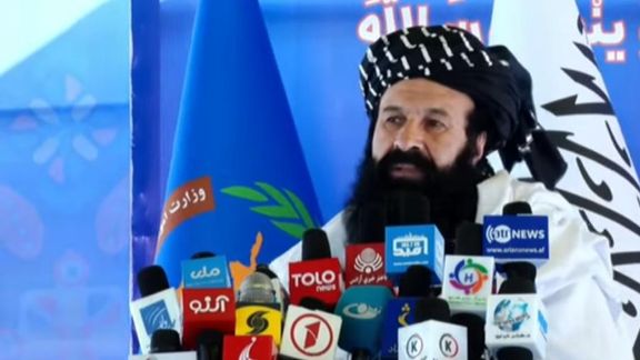 خلیل حقاني: له افغانستانه ځیني افغانان چې اروپا ته تللي، هلته د ”څارویو“ په څېر ژوند کوي