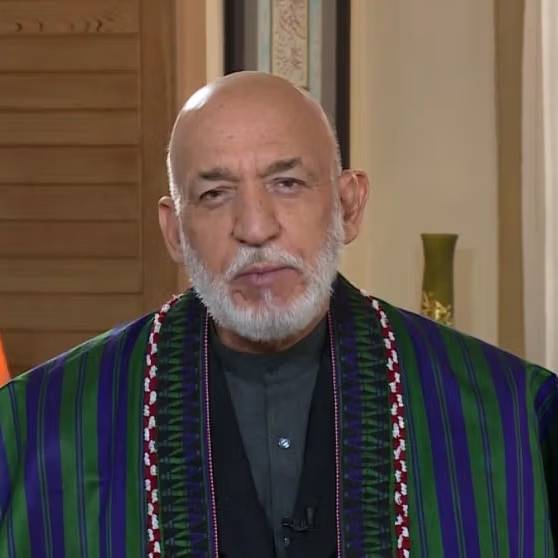 حامد کرزي یو ځل بیا د نجونو پرمخ د ښوونځیو او پوهنځیو د دروازو پرانېستلو غوښتنه وکړه