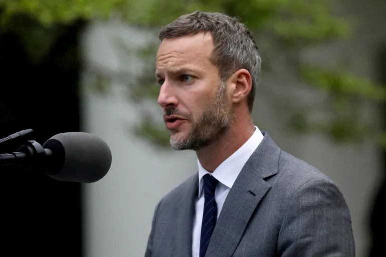 ادم بوهلر: د ټولو بندیانو د خوشې‌کېدو په صورت کې د غزې جګړه درېدلی شي