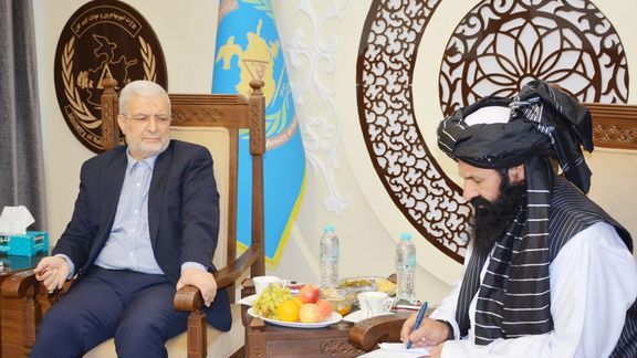 طالبان از توافق با سفیر ایران برای اعزام هیئتی برای بررسی مشکلات مهاجران افغان خبر داد