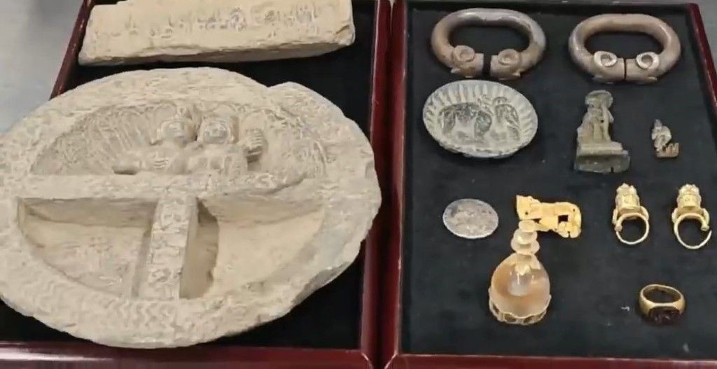 یک افغان هنگام تلاش برای قاچاق آثار تاریخی در هانگ‌کانگ بازداشت شد