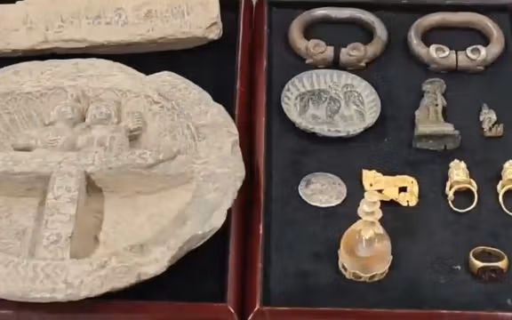 یک افغان هنگام تلاش برای قاچاق آثار تاریخی در هانگکانگ بازداشت شد