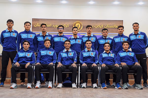 مسابقات جام آسیایی ۲۰۲۵؛ تیم کریکت نوزدهسال افغانستان راهی امارات متحده عربی شد