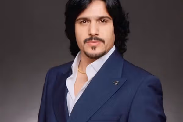 جاوید امیرخیل در آلمان پناهنده شد