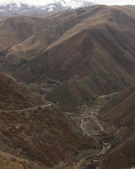 مقامهای محلی طالبان : در اثر فروریختن یک معدن طلا در بدخشان ۳ نفر جان باختند