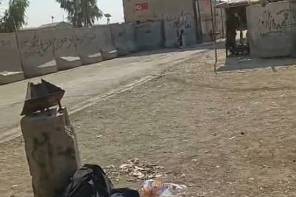 پر ډیورنډ تړلې دروازې؛ افغان کډوال: نه افغانستان ته ستنېدای شو او نه پاکستان کې سرپناه لرو