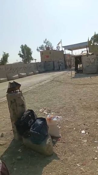 پر ډیورنډ تړلې دروازې؛ افغان کډوال: نه افغانستان ته ستنېدای شو او نه پاکستان کې سرپناه لرو