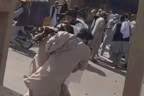 اوټاوا مشورتي بهیر: په هرات کې د ښځو نیول او د لاریونوالو ځپل د بشري حقونو جدي نقض دی