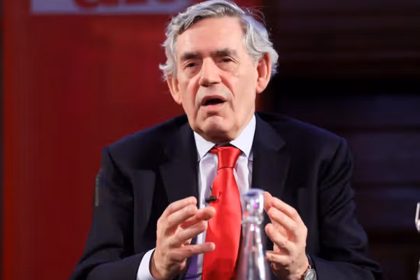 ګورډن براون: د طالبانو پر وړاندې د سازش سیاست ناکام شوی