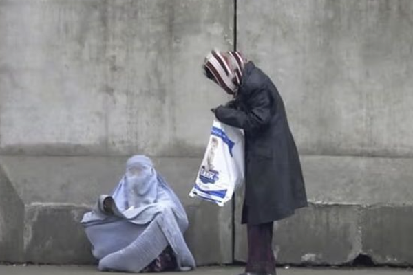 طالبان: حصرنا نحو 75 ألف متسول في كابل