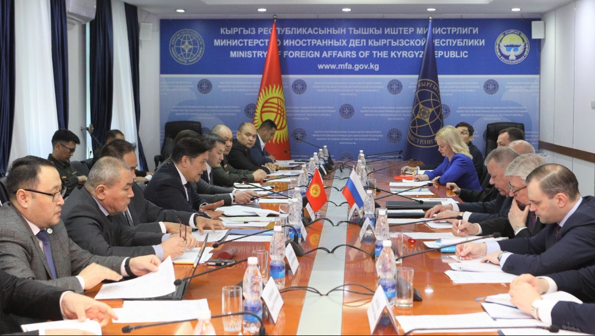 ناامنی در افغانستان؛ مقام‌های قرقیزستان و روسیه در مورد امنیت منطقه گفت‌وگو کردند