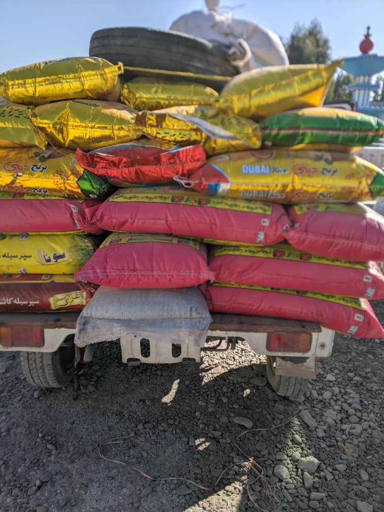 پاکستان سره د سوداګرۍ بندیز؛ طالبانو وايي په ۴ ولایتونو کې یې د ګڼو قاچاقي توکو مخنیوی کړی