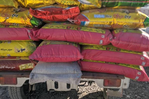 پاکستان سره د سوداګرۍ بندیز؛ طالبانو وايي په ۴ ولایتونو کې یې د ګڼو قاچاقي توکو مخنیوی کړی