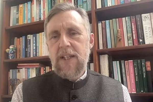 سمپل: هغه کسان چې د بګرام اډې په اړه امریکا ته ستونزې جوړوي، باید د ټرمپ له غوسې ووېرېږي